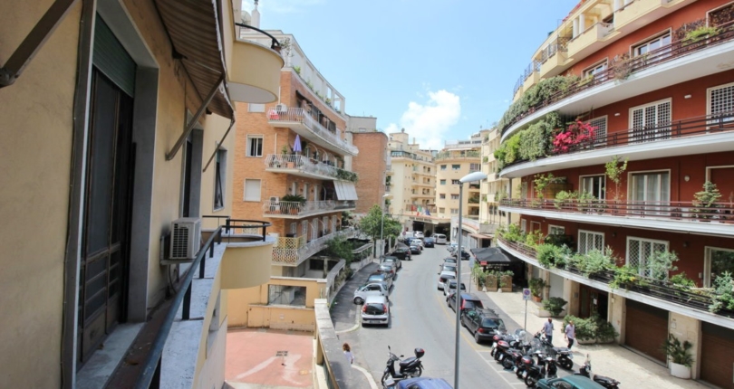 Parioli- Via Archimede - 165 mq Prezzo richiesto euro 1.290.000,00