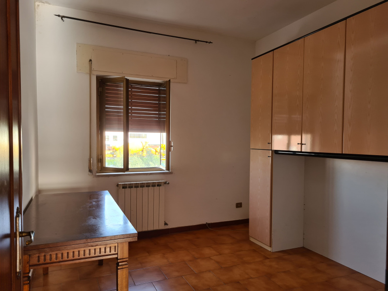Tipologia Immobile: appartamento Provincia: roma Comune: albano laziale Località: pavona Indirizzo: Via dei Tulipani
