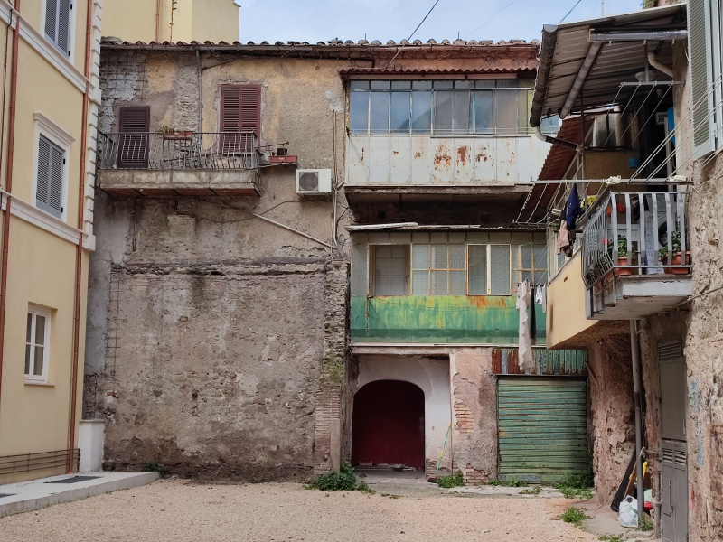 Tipologia Immobile: appartamento Provincia: roma Comune: albano laziale Località: centro urbano Indirizzo: Via Aurelio Saffi
