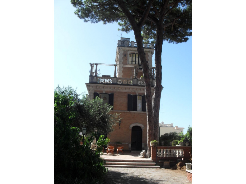 Tipologia Immobile: appartamento Provincia: roma Comune: anzio Località: centro Indirizzo: Viale Mencacci