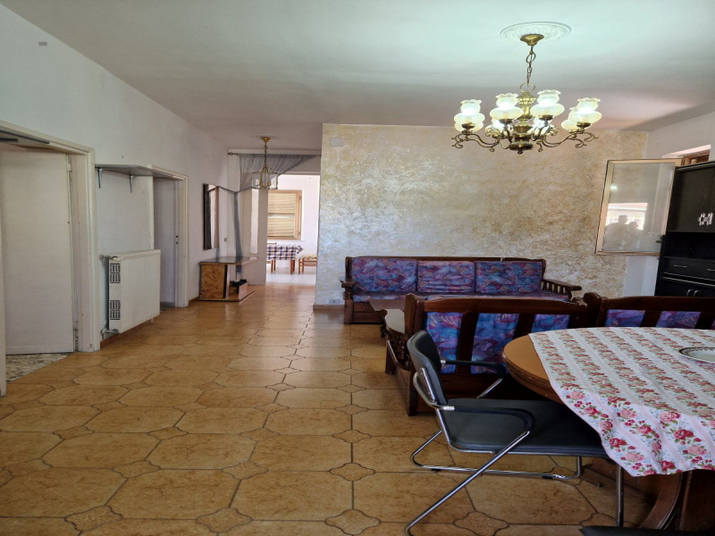 Tipologia Immobile: appartamento Provincia: roma Comune: anzio Località: lavinio mare Indirizzo: Viale S. Giuseppe
