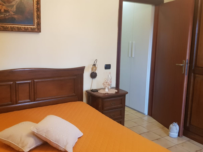Tipologia Immobile: appartamento Provincia: roma Comune: anzio Località: anzio Indirizzo: Piazza Dante Zèmini