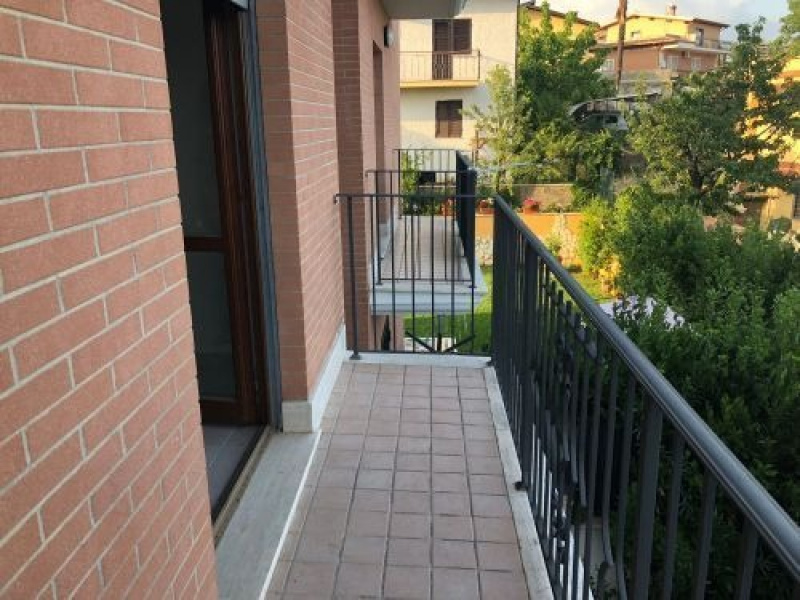 Tipologia Immobile: appartamento Provincia: roma Comune: cave Località:  Indirizzo: Via di Valle Onica