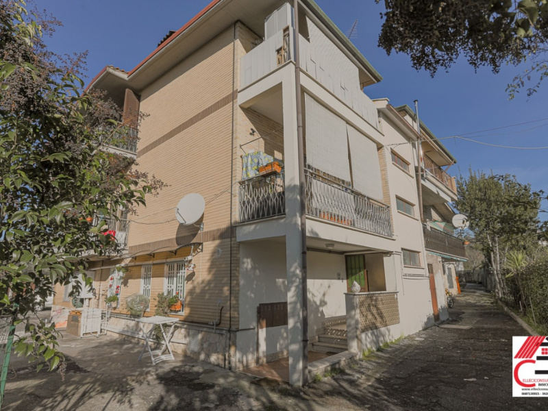 Tipologia Immobile: appartamento Provincia: roma Comune: fonte nuova Località: santa lucia Indirizzo: Via di Santa Lucia