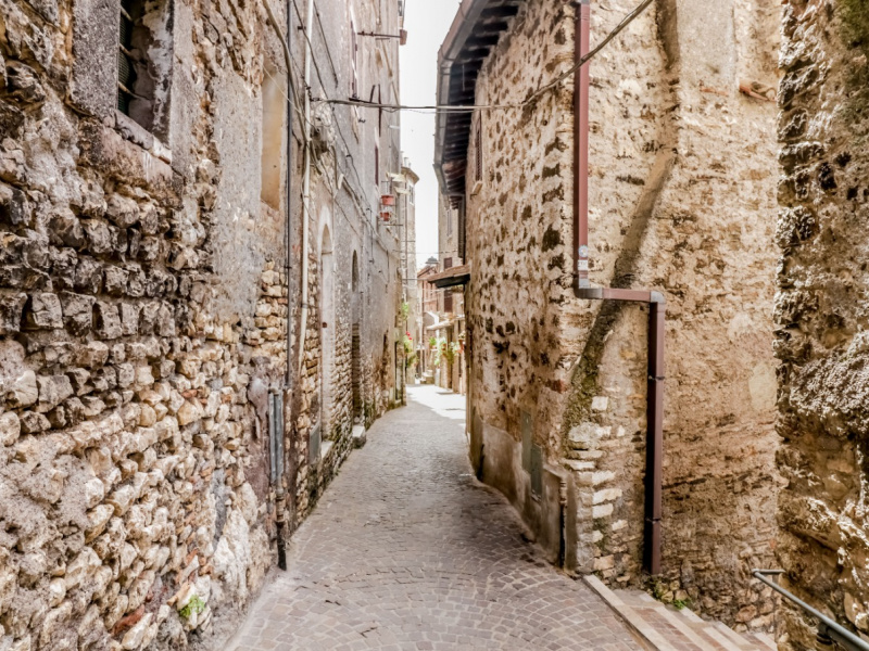 Tipologia Immobile: appartamento Provincia: roma Comune: guidonia montecelio Località: montecelio Indirizzo: Via del Giglio
