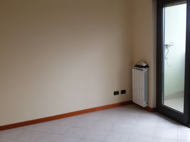 Tipologia Immobile: appartamento Provincia: roma Comune: pomezia Località:  Indirizzo: Via Poma
