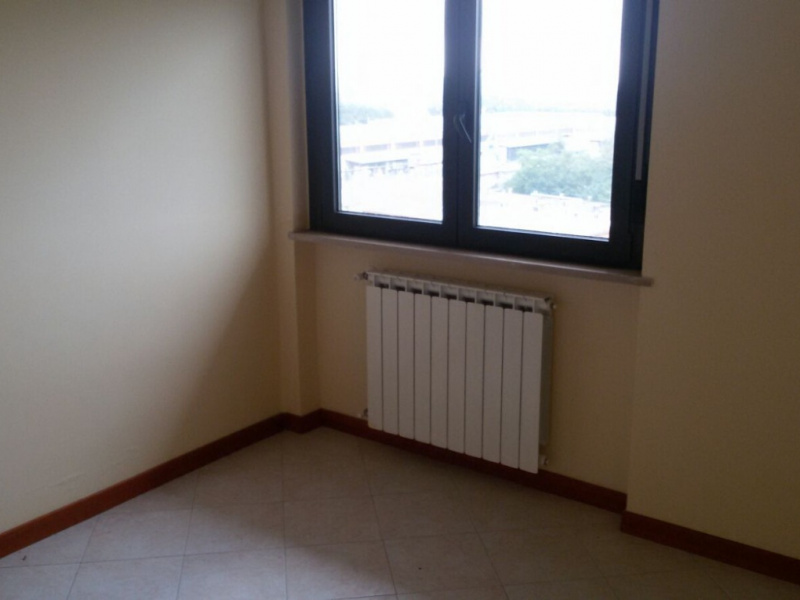 Tipologia Immobile: appartamento Provincia: roma Comune: pomezia Località:  Indirizzo: Via Poma