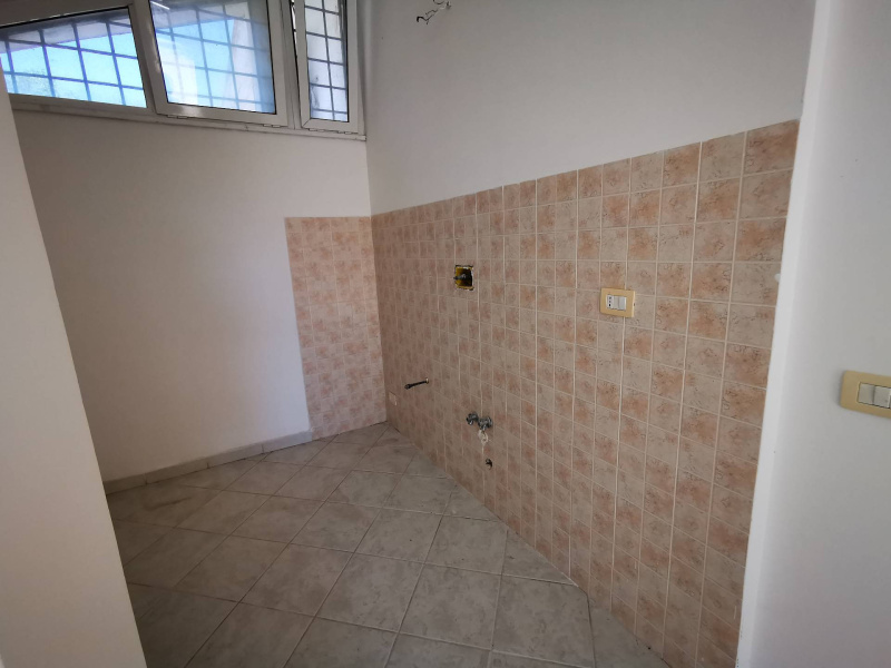 Tipologia Immobile: appartamento Provincia: roma Comune: pomezia Località:  Indirizzo: Via Ranchio