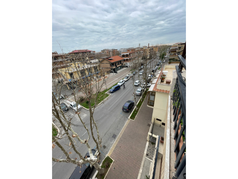 Tipologia Immobile: appartamento Provincia: roma Comune: pomezia Località: torvaianica centro Indirizzo: Viale Spagna