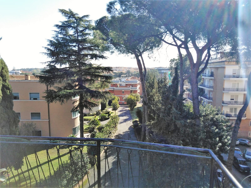 Tipologia Immobile: appartamento Provincia: roma Comune: roma Località:  Indirizzo: Via Sangemini