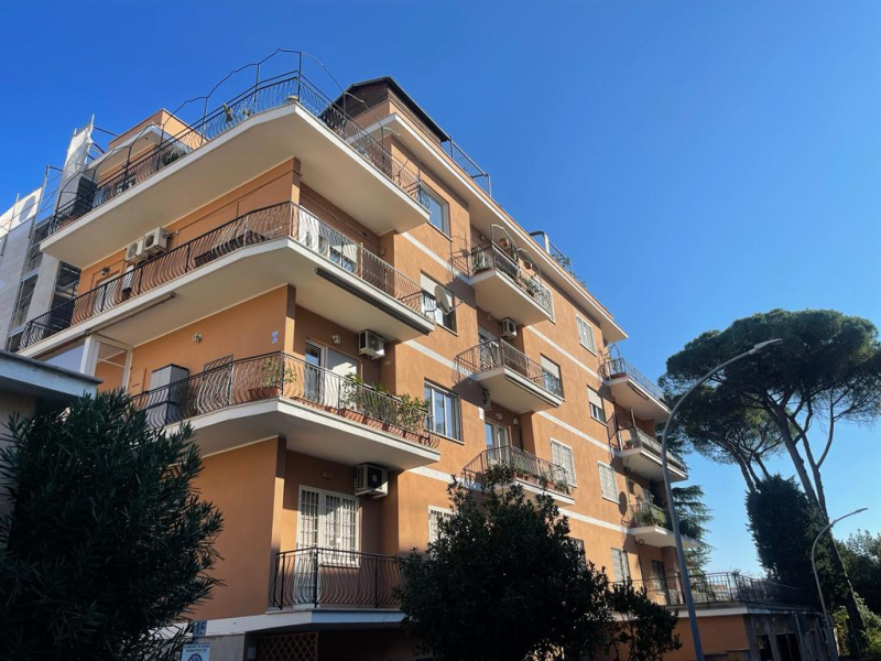 Tipologia Immobile: appartamento Provincia: roma Comune: roma Località:  Indirizzo: Via Sangemini