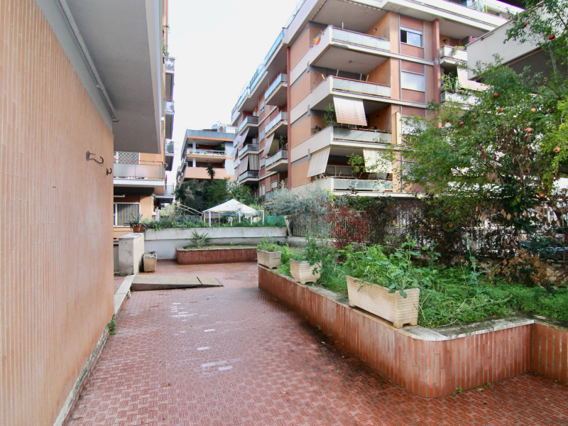Tipologia Immobile: appartamento Provincia: roma Comune: roma Località: ostia ponente Indirizzo: Via Carlo Bosio
