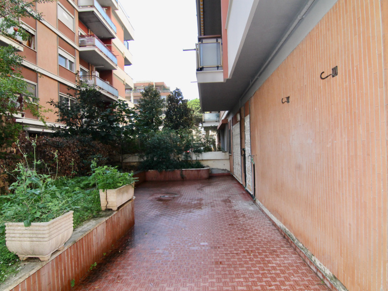 Tipologia Immobile: appartamento Provincia: roma Comune: roma Località: ostia ponente Indirizzo: Via Carlo Bosio