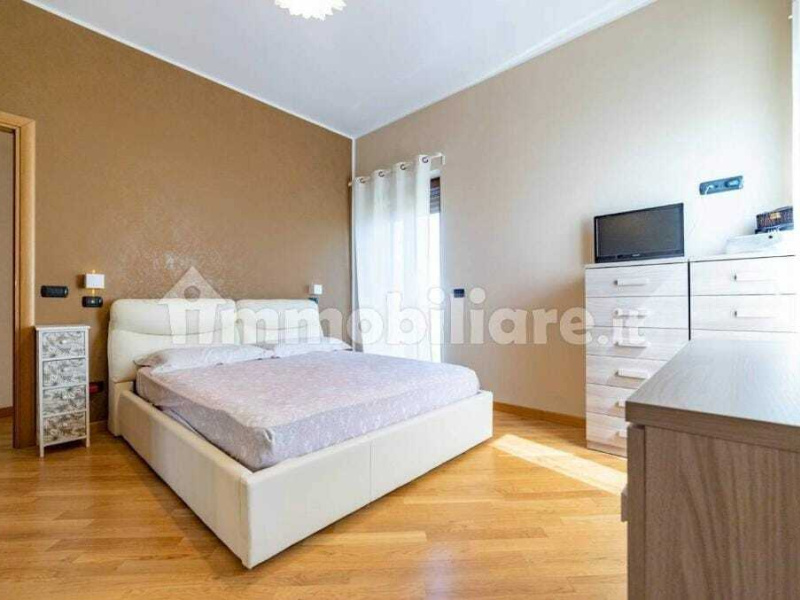Tipologia Immobile: appartamento Provincia: roma Comune: roma Località: pantano Indirizzo: Via Furci Siculo