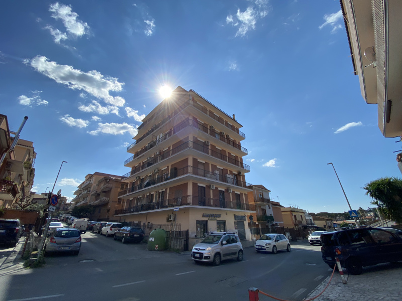 Tipologia Immobile: appartamento Provincia: roma Comune: roma Località: tor bella monaca Indirizzo: Via del Fuoco Sacro