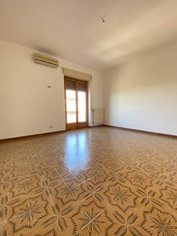 Tipologia Immobile: appartamento Provincia: roma Comune: roma Località: tor bella monaca Indirizzo: Via del Fuoco Sacro
