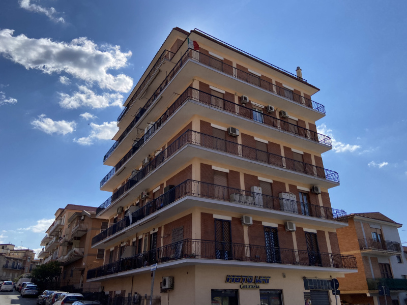 Tipologia Immobile: appartamento Provincia: roma Comune: roma Località: tor bella monaca Indirizzo: Via del Fuoco Sacro