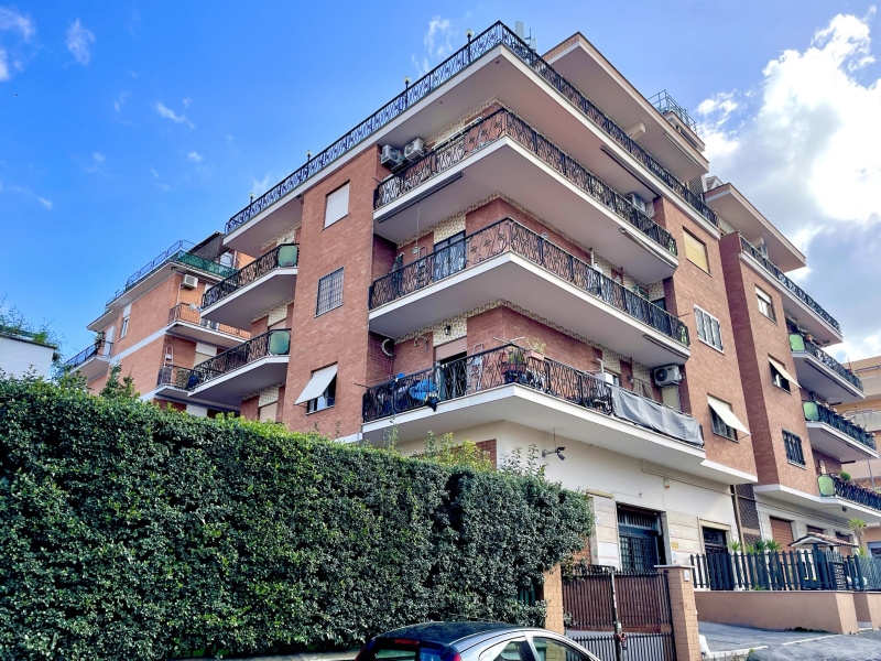 Tipologia Immobile: appartamento Provincia: roma Comune: roma Località: colle prenestino Indirizzo: Via Rocca D'Evandro