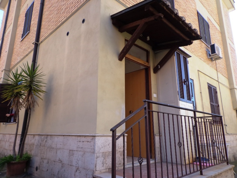 Tipologia Immobile: appartamento Provincia: roma Comune: roma Località: la rustica Indirizzo: Via Casacalenda