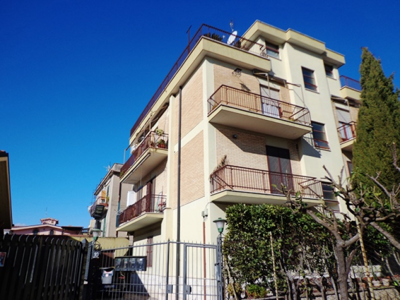 Tipologia Immobile: appartamento Provincia: roma Comune: roma Località: la rustica Indirizzo: Via Casacalenda