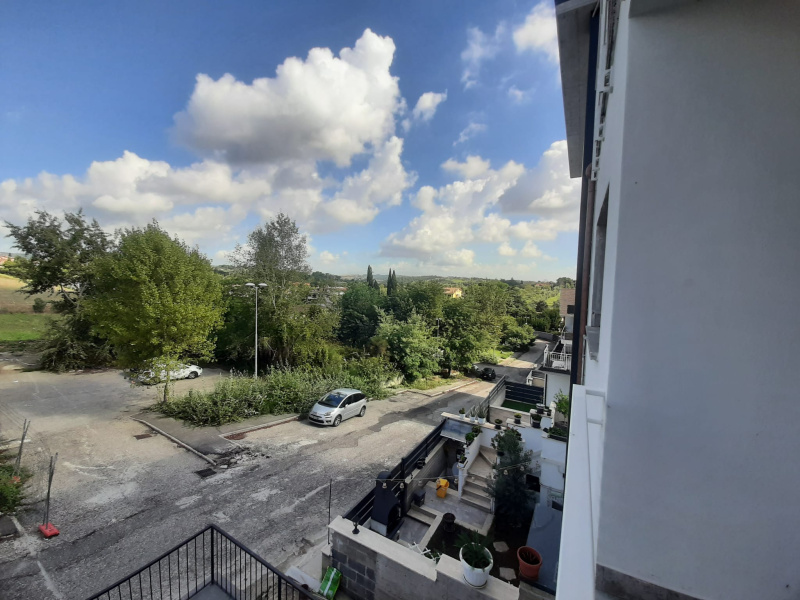 Tipologia Immobile: appartamento Provincia: roma Comune: sacrofano Località:  Indirizzo: Via Monte Caminetto