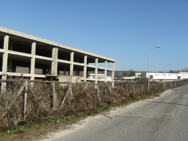 Tipologia Immobile: capannone Provincia: frosinone Comune: paliano Località:  Indirizzo: Via Cimate