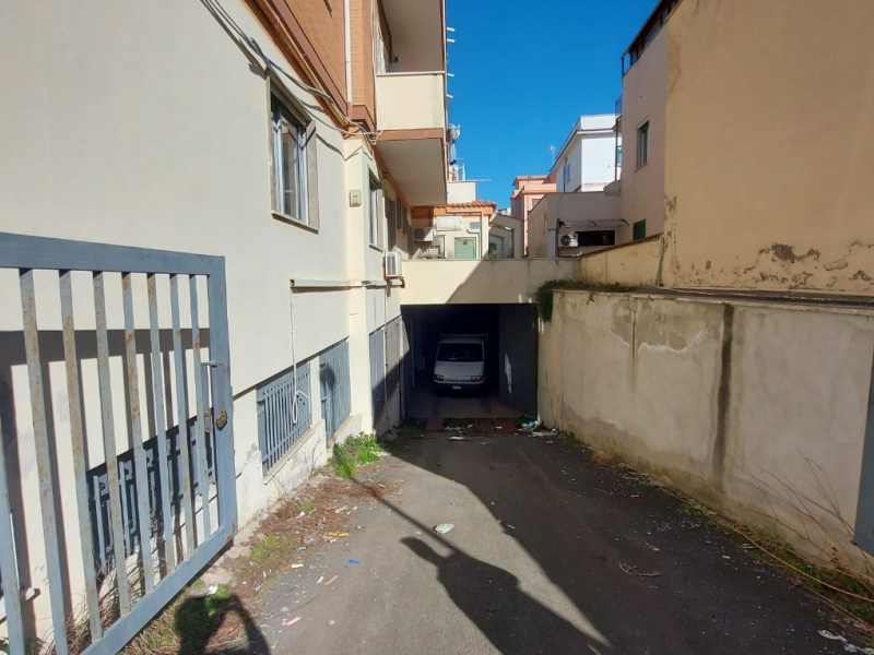 Tipologia Immobile: magazzino/deposito Provincia: roma Comune: anzio Località: sacro cuore Indirizzo: Via Derna