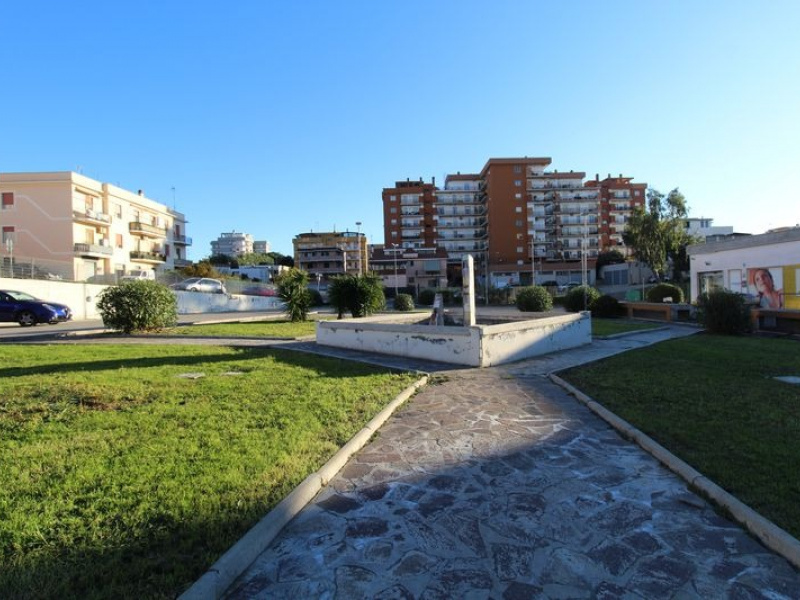 Tipologia Immobile: negozio Provincia: roma Comune: civitavecchia Località: san liborio Indirizzo: Via Pietro Nenni