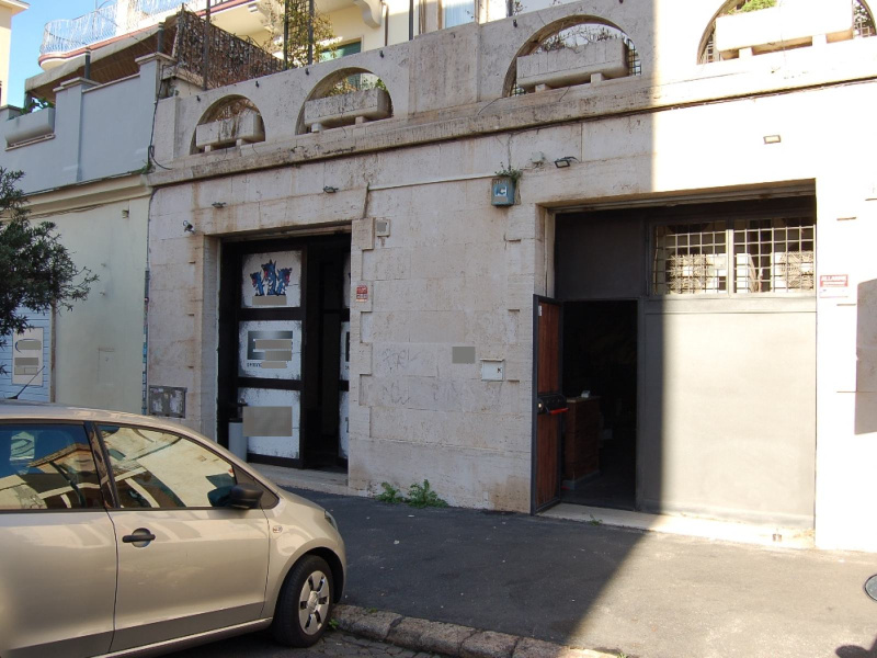 Tipologia Immobile: negozio Provincia: roma Comune: roma Località: casilina Indirizzo: Via Voghera