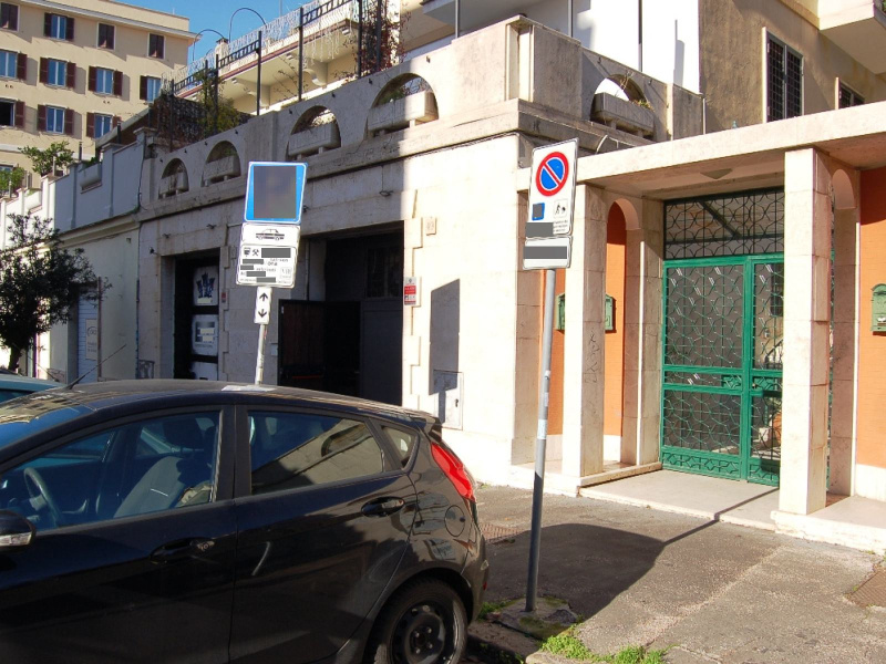 Tipologia Immobile: negozio Provincia: roma Comune: roma Località: casilina Indirizzo: Via Voghera
