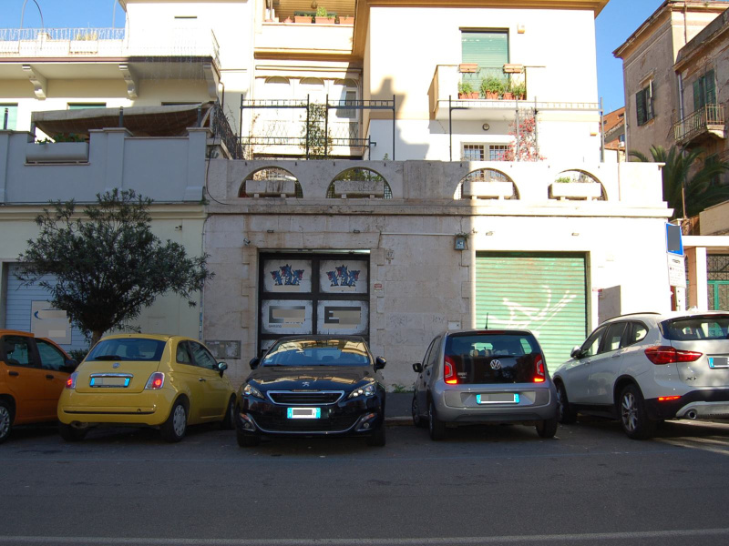 Tipologia Immobile: negozio Provincia: roma Comune: roma Località: casilina Indirizzo: Via Voghera