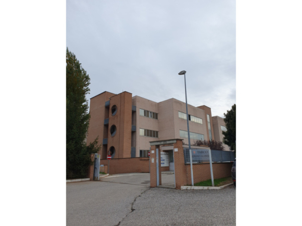 Tipologia Immobile: ufficio Provincia: roma Comune: roma Località: case rosse - sette camini Indirizzo: Via Giacomo Peroni