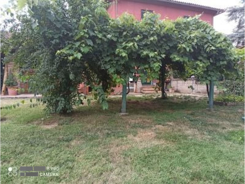 Tipologia Immobile: villa/indipendente Provincia: viterbo Comune: capranica Località:  Indirizzo: Strada Quadrone