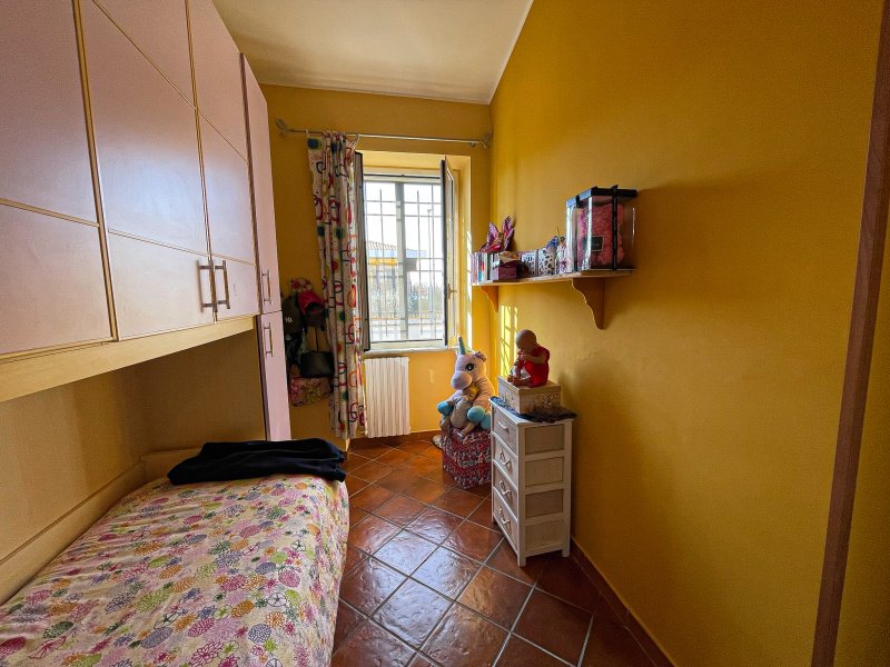 Tipologia Immobile: villa/indipendente Provincia: roma Comune: pomezia Località:  Indirizzo: Via delle Margherite