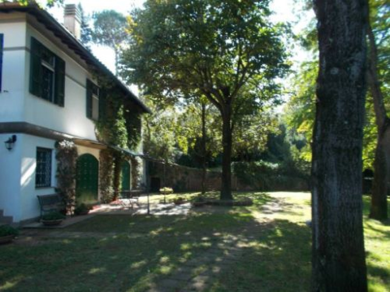 Tipologia Immobile: villa/indipendente Provincia: roma Comune: sacrofano Località:  Indirizzo: Via di Monte Rosso