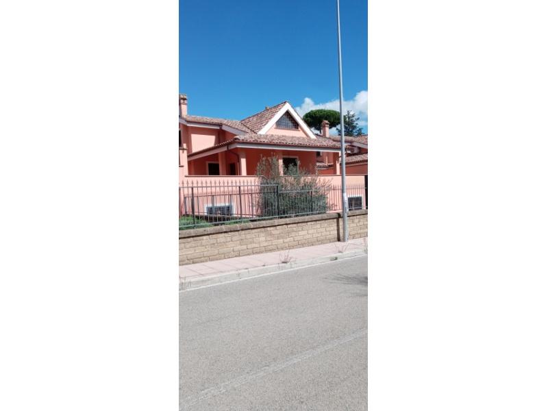 Tipologia Immobile: villa/indipendente Provincia: roma Comune: sacrofano Località: fontana mancina Indirizzo: Via del Casaletto