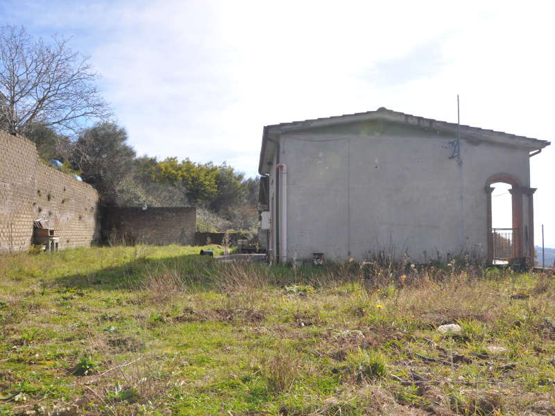 Tipologia Immobile: villa/indipendente Provincia: roma Comune: sacrofano Località: zona centrale Indirizzo: Via dei Mille