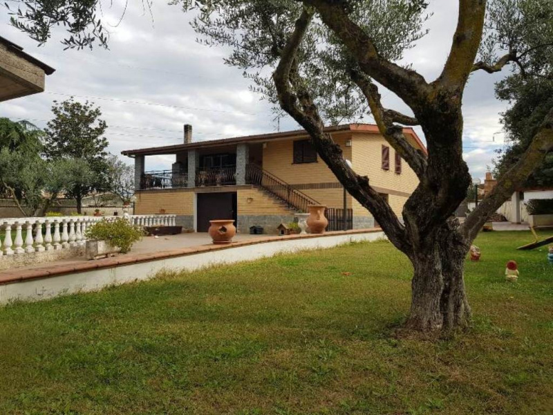 Tipologia Immobile: villa/indipendente Provincia: roma Comune: san cesareo Località:  Indirizzo: