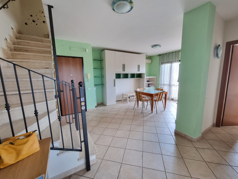 Tipologia Immobile: appartamento Provincia: roma Comune: roma Località: casal selce Indirizzo: Via Ponzone