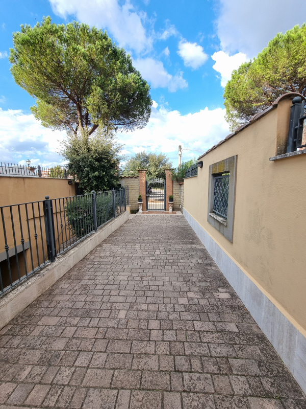 Tipologia Immobile: appartamento Provincia: roma Comune: roma Località: casal selce Indirizzo: Via Ponzone