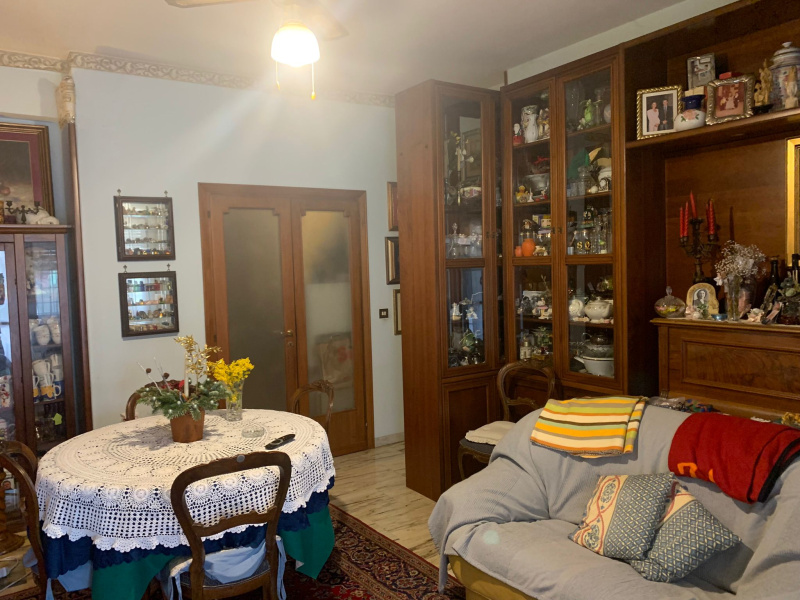 Tipologia Immobile: appartamento Provincia: roma Comune: roma Località: valcannuta Indirizzo: Via Fulvio Maroi