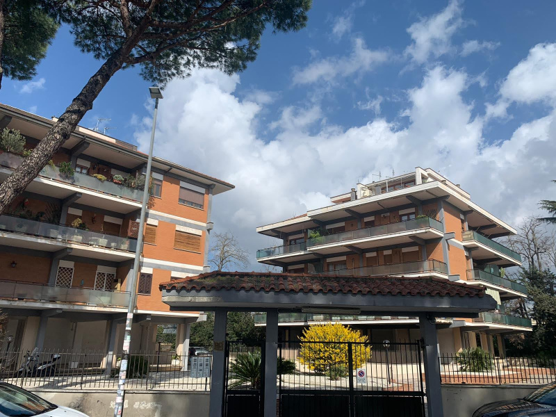 Tipologia Immobile: appartamento Provincia: roma Comune: roma Località: valcannuta Indirizzo: Via Fulvio Maroi