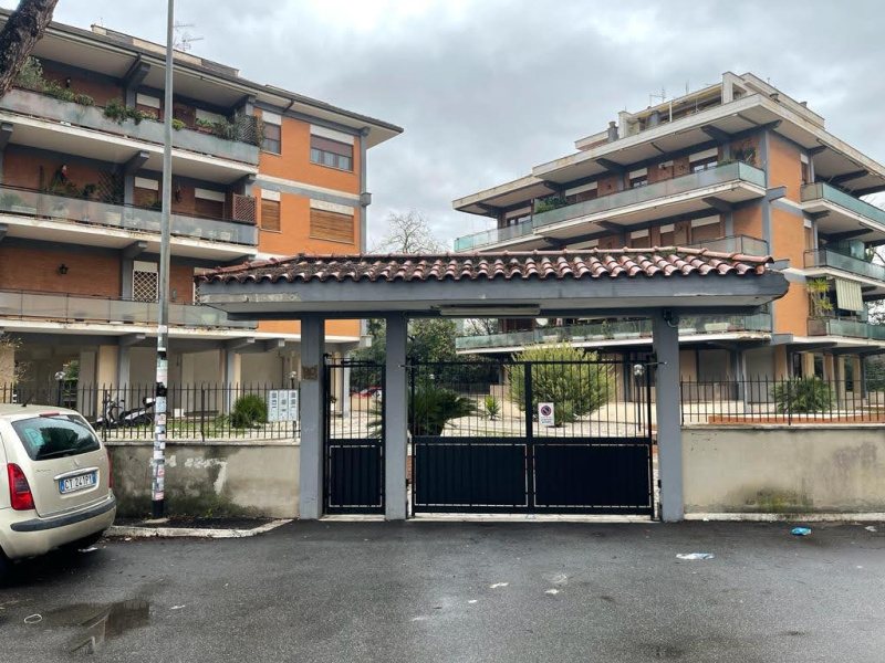 Tipologia Immobile: appartamento Provincia: roma Comune: roma Località: valcannuta Indirizzo: Via Fulvio Maroi