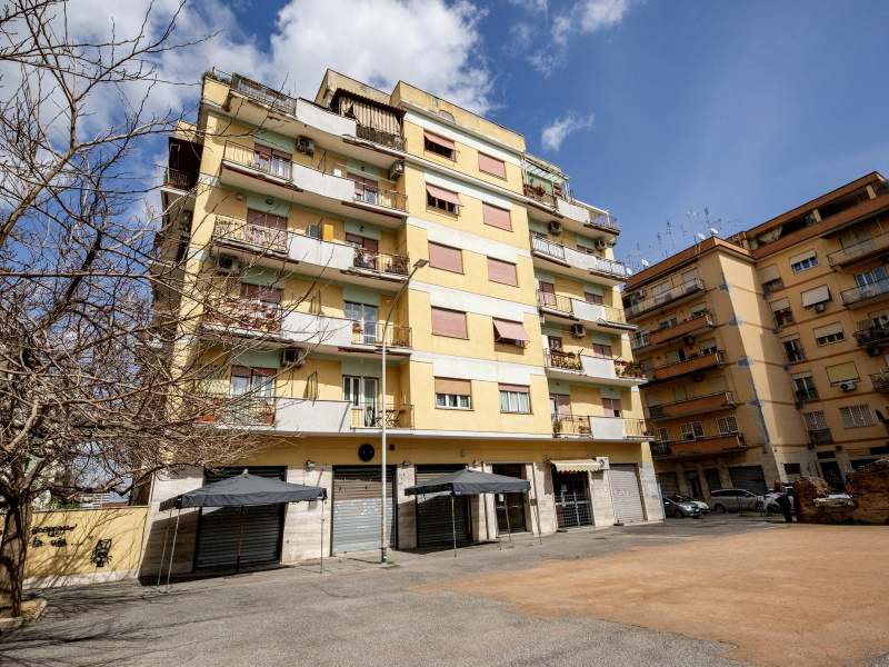 Tipologia Immobile: appartamento Provincia: roma Comune: roma Località: villa gordiani Indirizzo: Piazza Ronchi