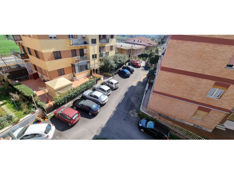 Tipologia Immobile: appartamento Provincia: roma Comune: roma Località: labaro - prima porta Indirizzo: Via Montefiorino