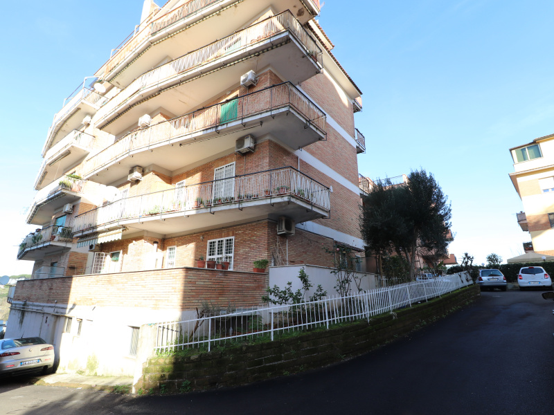 Tipologia Immobile: appartamento Provincia: roma Comune: roma Località: labaro - prima porta Indirizzo: Via Montefiorino