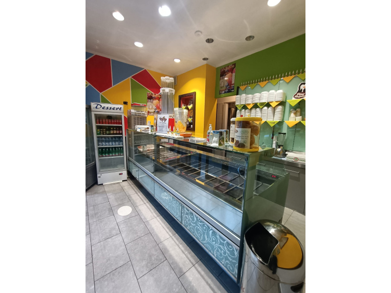 Tipologia Immobile: gelateria Provincia: roma Comune: roma Località: appio latino Indirizzo: Via Tommaso da Celano