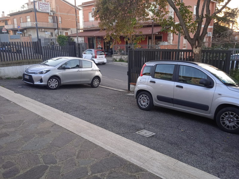 Tipologia Immobile: negozio Provincia: roma Comune: marino Località: frattocchie Indirizzo: Via Palaverta