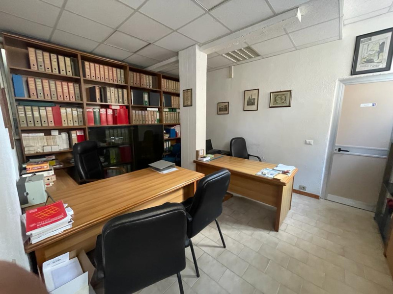 Tipologia Immobile: negozio Provincia: roma Comune: roma Località: acilia Indirizzo: Via Lorenzo Nerucci