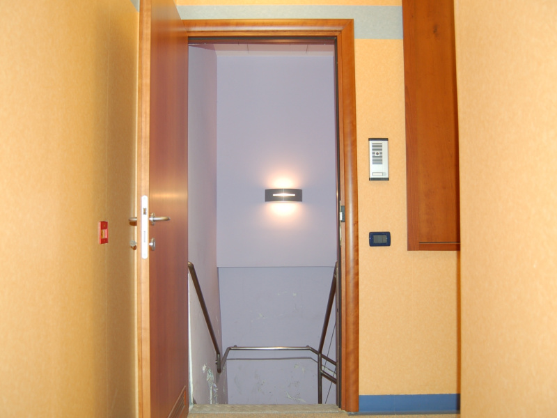Tipologia Immobile: negozio Provincia: roma Comune: roma Località: villa gordiani Indirizzo: Via Maddaloni